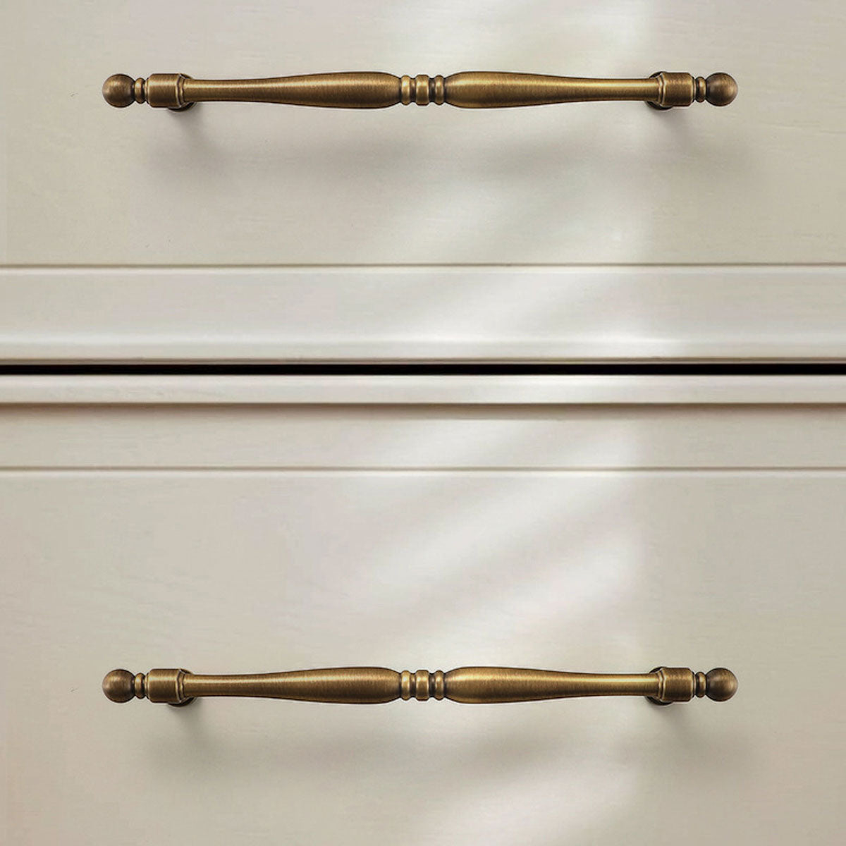 Vintage Brass Door Handles – Classic Cabinet & Drawer Pulls