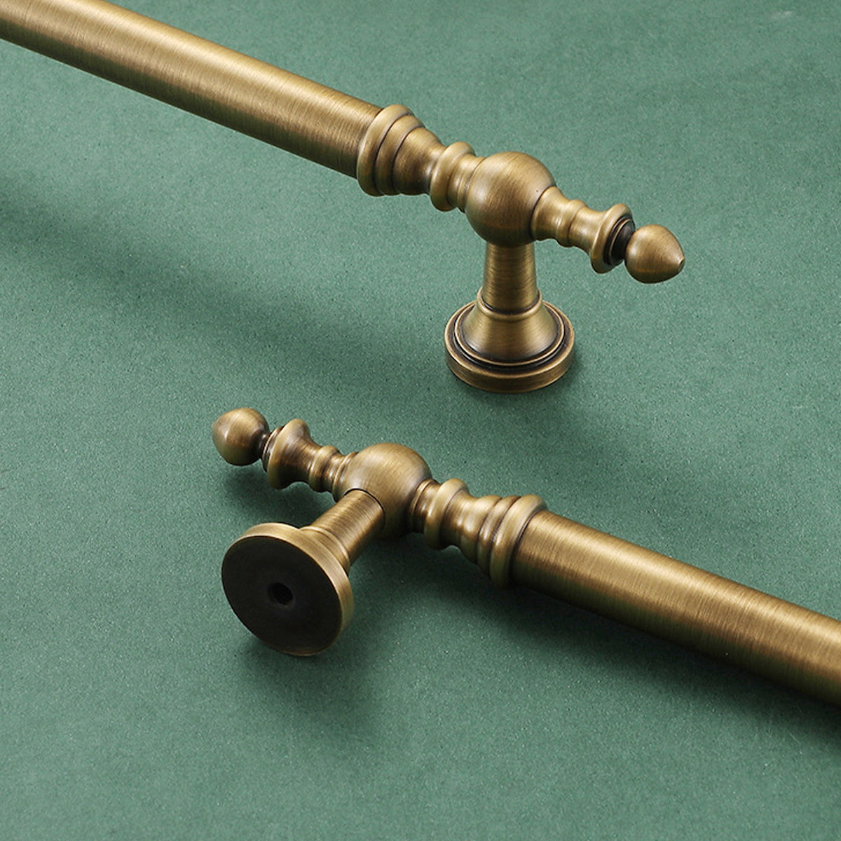 Vintage Brass Cabinet Handles – Classic Drawer Pulls for Timeless Elegance